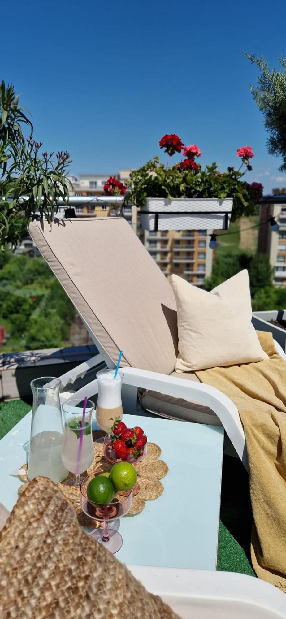 Penthouse Aeroport Iasi Apartman Kültér fotó